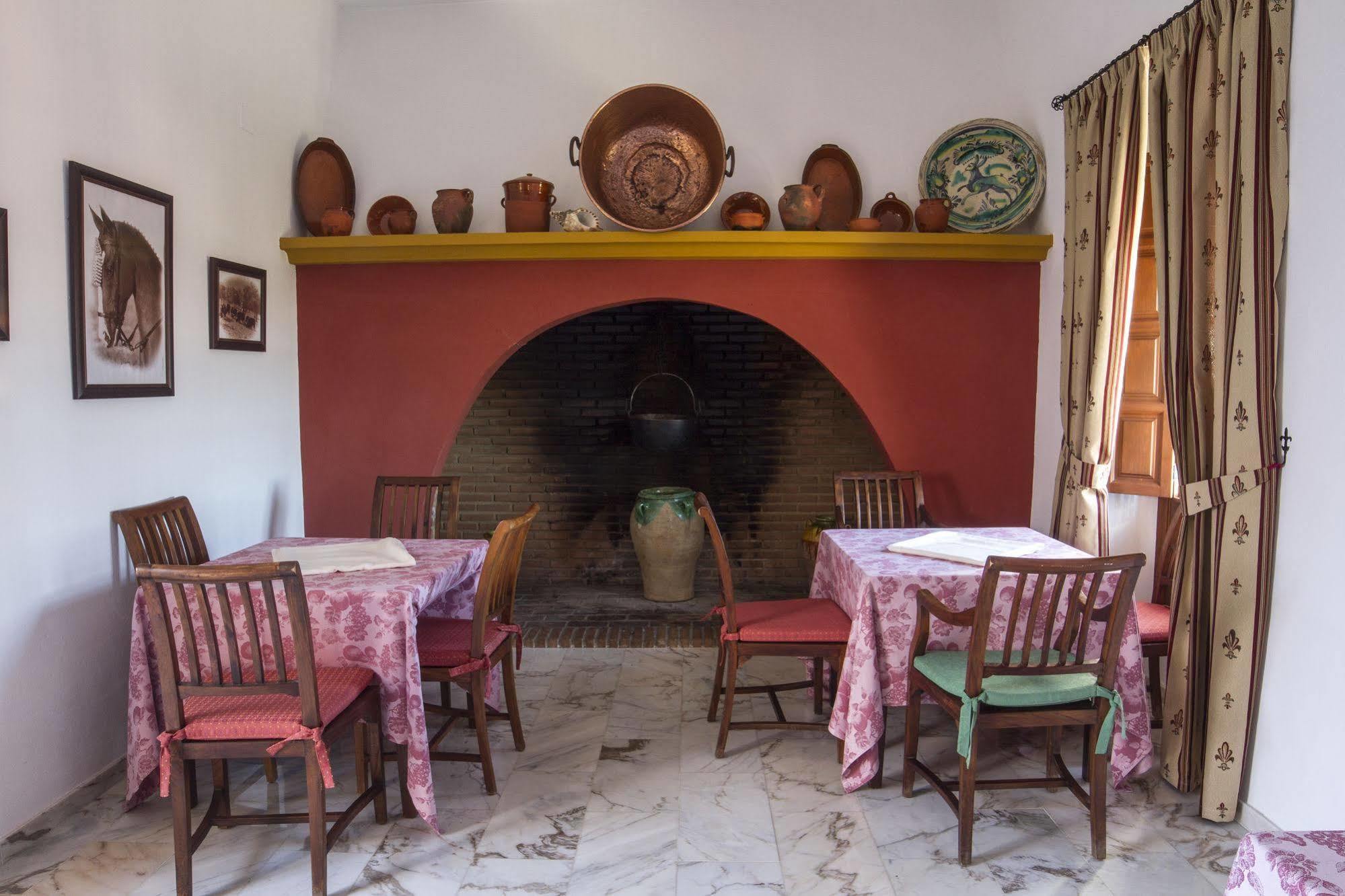 Hotel Bodega El Moral Рибера-дель-Фресно Экстерьер фото